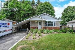 133 BERWICK Street  Caledonia, ON N3W 1E6