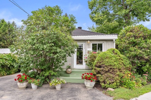 2855 Boul. Ste-Rose  Laval (Laval-Ouest), QC H7R 1T4