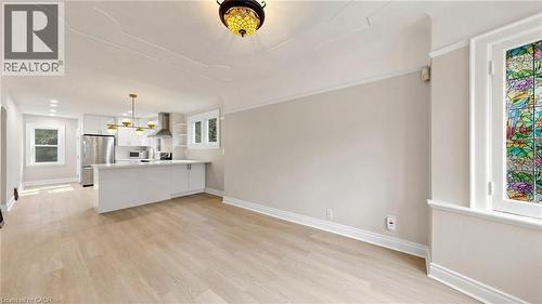 59 Longwood Road N, Hamilton, ON - Indoor