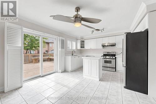 204 Everett Street, Markham, ON - Indoor Photo Showing Kitchen