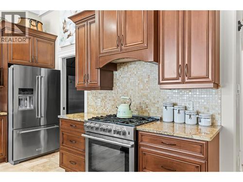 8049 Okanagan Landing Road, Vernon, BC - Indoor Photo Showing Kitchen