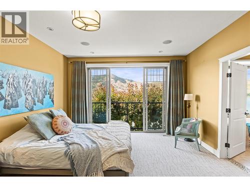 8049 Okanagan Landing Road, Vernon, BC - Indoor Photo Showing Bedroom