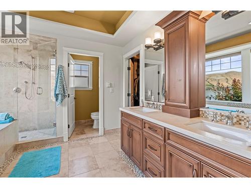 8049 Okanagan Landing Road, Vernon, BC - Indoor Photo Showing Bathroom