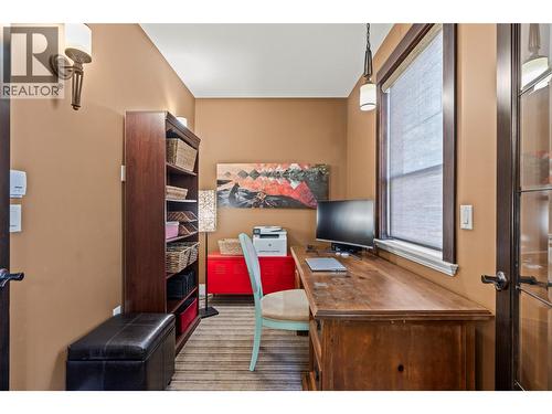 8049 Okanagan Landing Road, Vernon, BC - Indoor