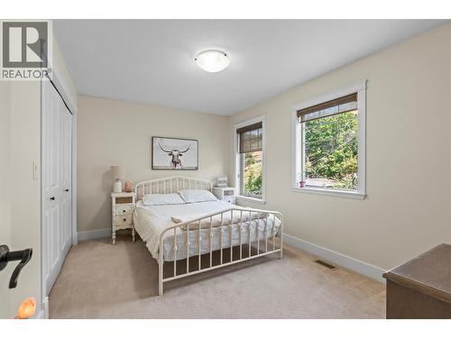 8049 Okanagan Landing Road, Vernon, BC - Indoor Photo Showing Bedroom