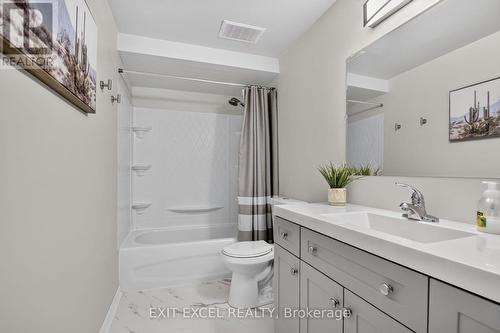 34A Forester Crescent, Ottawa, ON - Indoor Photo Showing Bathroom