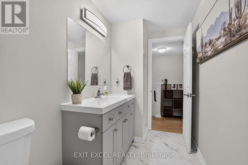 34A Forester Crescent, Ottawa, ON - Indoor Photo Showing Bathroom