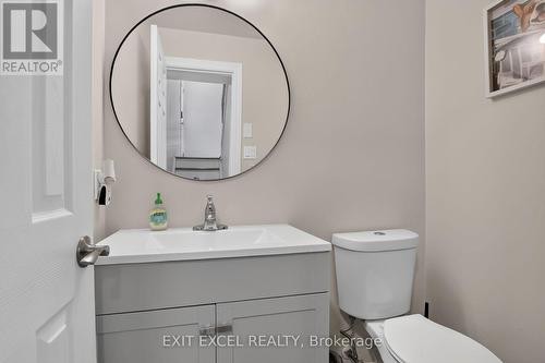 34A Forester Crescent, Ottawa, ON - Indoor Photo Showing Bathroom