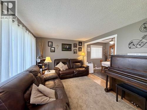 13 Nadina Crescent, Fraser Lake, BC - Indoor Photo Showing Living Room
