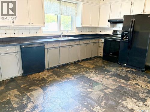 62 Canwood Crescent, Yorkton, SK - Indoor Photo Showing Kitchen