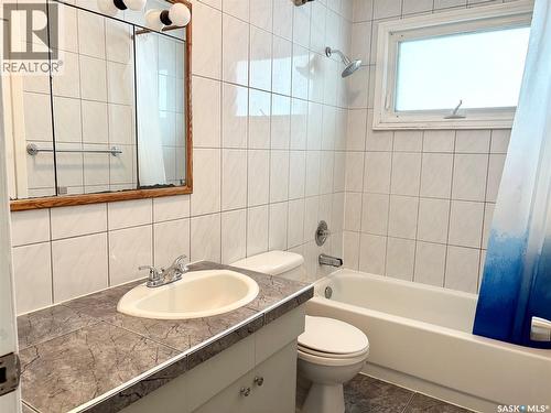 62 Canwood Crescent, Yorkton, SK - Indoor Photo Showing Bathroom