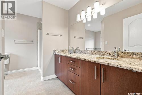 315 Waters Crescent, Saskatoon, SK - Indoor Photo Showing Bathroom