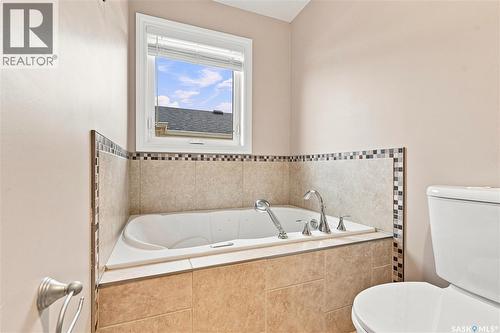 315 Waters Crescent, Saskatoon, SK - Indoor Photo Showing Bathroom
