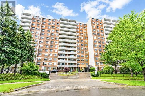 907 - 10 STONEHILL COURT  Toronto, ON M1W 2X8