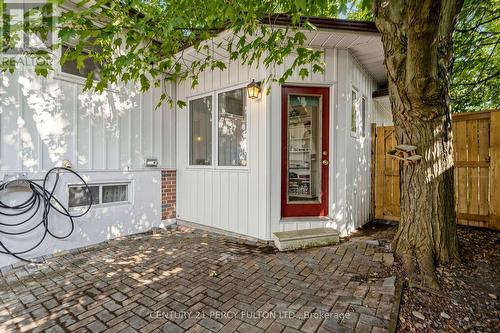 10 Devins Drive, Aurora, ON - Outdoor