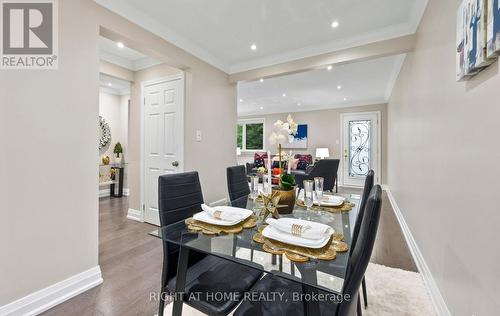 5491 Schueller Crescent, Burlington, ON - Indoor Photo Showing Dining Room