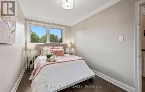 5491 Schueller Crescent, Burlington, ON - Indoor Photo Showing Bedroom