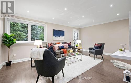 5491 Schueller Crescent, Burlington, ON - Indoor Photo Showing Other Room