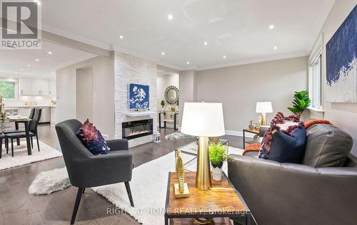 5491 Schueller Crescent, Burlington, ON - Indoor Photo Showing Living Room With Fireplace