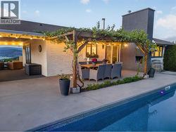 Private resort-style backyard perfect for entertaining - 