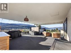 Massive view deck with unobstructed glass railings - 