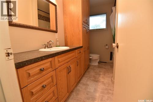 413 Maple Road E, Nipawin, SK - Indoor Photo Showing Bathroom