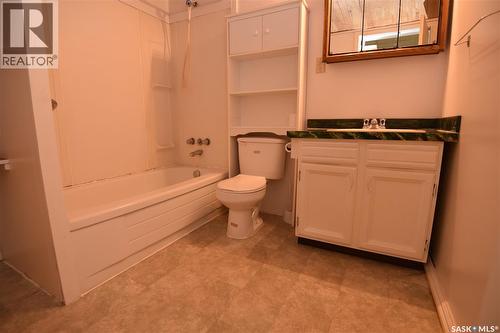 413 Maple Road E, Nipawin, SK - Indoor Photo Showing Bathroom