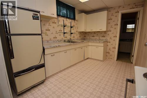 413 Maple Road E, Nipawin, SK - Indoor Photo Showing Kitchen