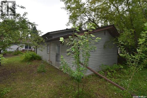 413 Maple Road E, Nipawin, SK - Outdoor