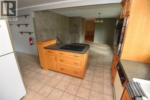 413 Maple Road E, Nipawin, SK - Indoor