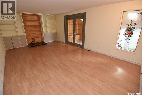 413 Maple Road E, Nipawin, SK - Indoor Photo Showing Other Room