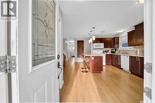 13 Carleton Drive, Saskatoon, SK - Indoor Photo Showing Kitchen With Upgraded Kitchen