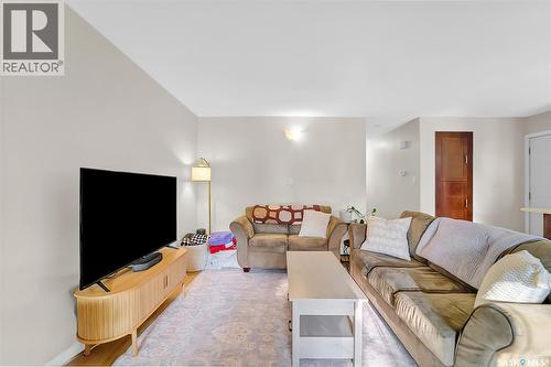 13 Carleton Drive, Saskatoon, SK - Indoor Photo Showing Living Room