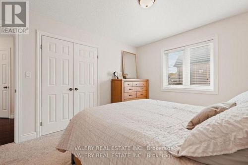 291 Zeller Drive, Kitchener, ON - Indoor Photo Showing Bedroom
