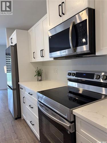 114 Cowessess Road, Saskatoon, SK - Indoor Photo Showing Kitchen With Stainless Steel Kitchen