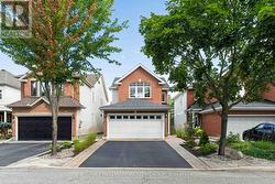 35 COLERIDGE STREET  Ottawa, ON K2C 4E5