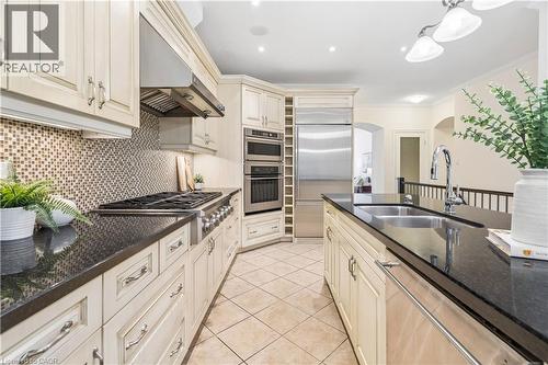 19 Simmonds Drive Unit# 8, Guelph, ON - Indoor Photo Showing Kitchen With Double Sink With Upgraded Kitchen