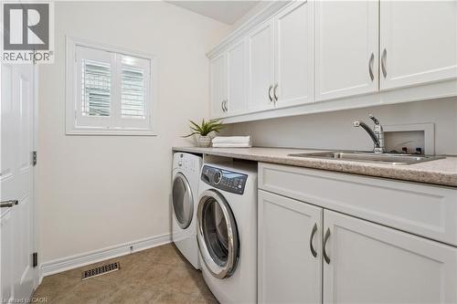 19 Simmonds Drive Unit# 8, Guelph, ON - Indoor Photo Showing Laundry Room