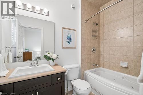 19 Simmonds Drive Unit# 8, Guelph, ON - Indoor Photo Showing Bathroom