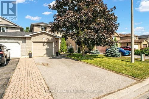 72 Short Crescent, Clarington, ON - Outdoor