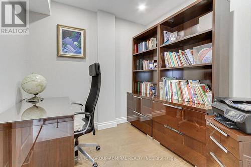 7205 19Th Side Road, King, ON - Indoor Photo Showing Office