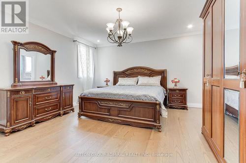 7205 19Th Side Road, King, ON - Indoor Photo Showing Bedroom
