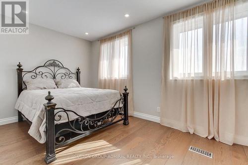 7205 19Th Side Road, King, ON - Indoor Photo Showing Bedroom