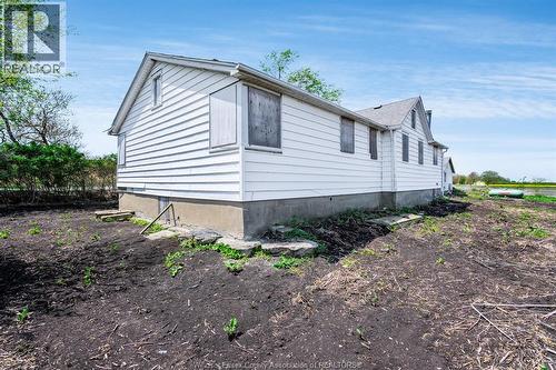 1833 Mersea Rd E, Leamington, ON - Outdoor