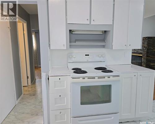 116 2Nd Avenue, Meacham, SK - Indoor Photo Showing Kitchen
