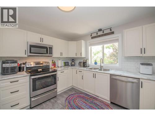 3645 Patten Drive, Armstrong, BC - Indoor Photo Showing Kitchen With Double Sink