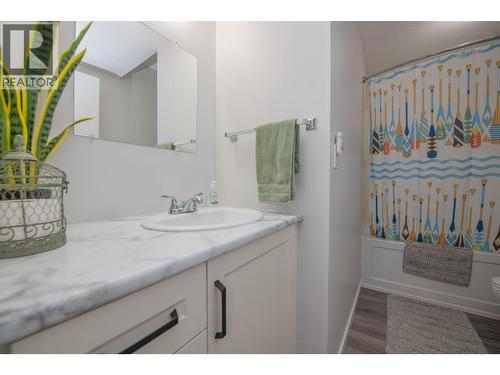 3645 Patten Drive, Armstrong, BC - Indoor Photo Showing Bathroom