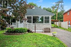 1839 HUTTON AVENUE  Ottawa, ON K1G 1M1