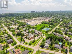 Walking distance to Hopedale park and mall - 