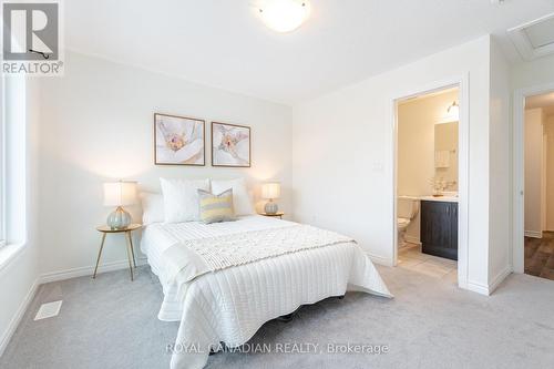 401 - 1034 Reflection Place, Pickering, ON - Indoor Photo Showing Bedroom